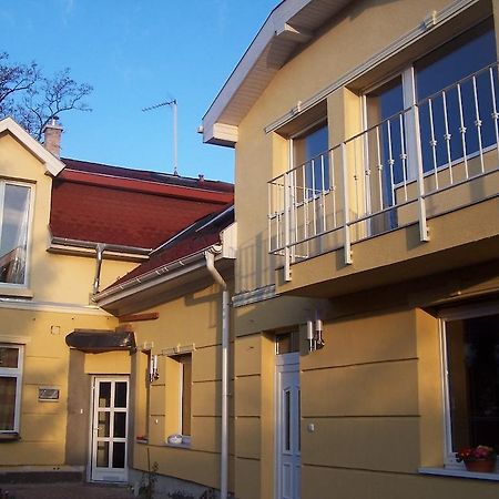 Akacia Apartment - Free Inside Parking, 2 Bedrooms, Garden, Next To Centre Будапешт Екстер'єр фото